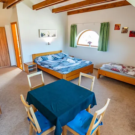 Adria Iii Pensionat Dobrohor